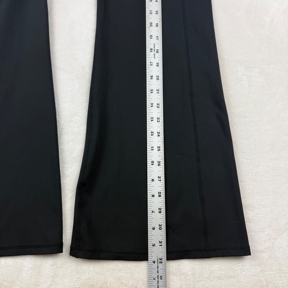 Fabletics PureLuxe Flare Yoga Pants Womens Size L? Black High Waisted Athleisure - Picture 6 of 6